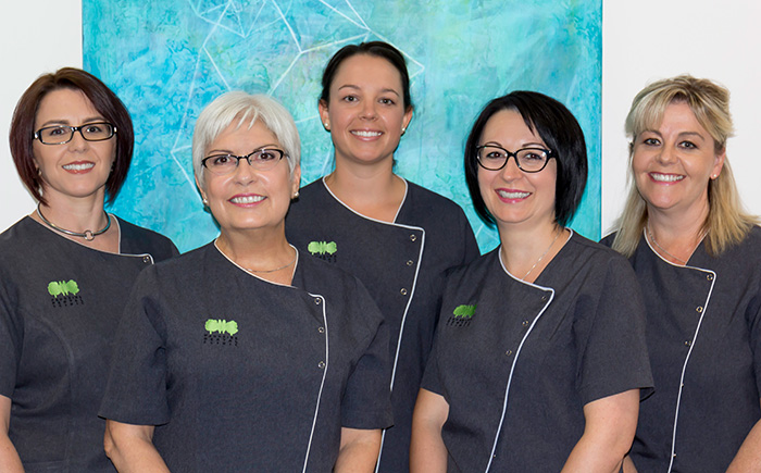 https://parksidedental.com.au/wp-content/uploads/2015/12/hyg.jpg
